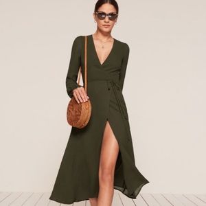 ✨Flash Sale✨Reformation Nicole Midi Dress